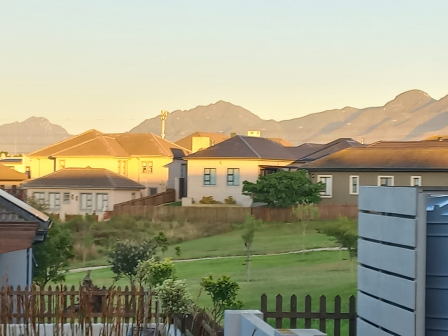3 Bedroom Property for Sale in Blue Mountain Village Western Cape